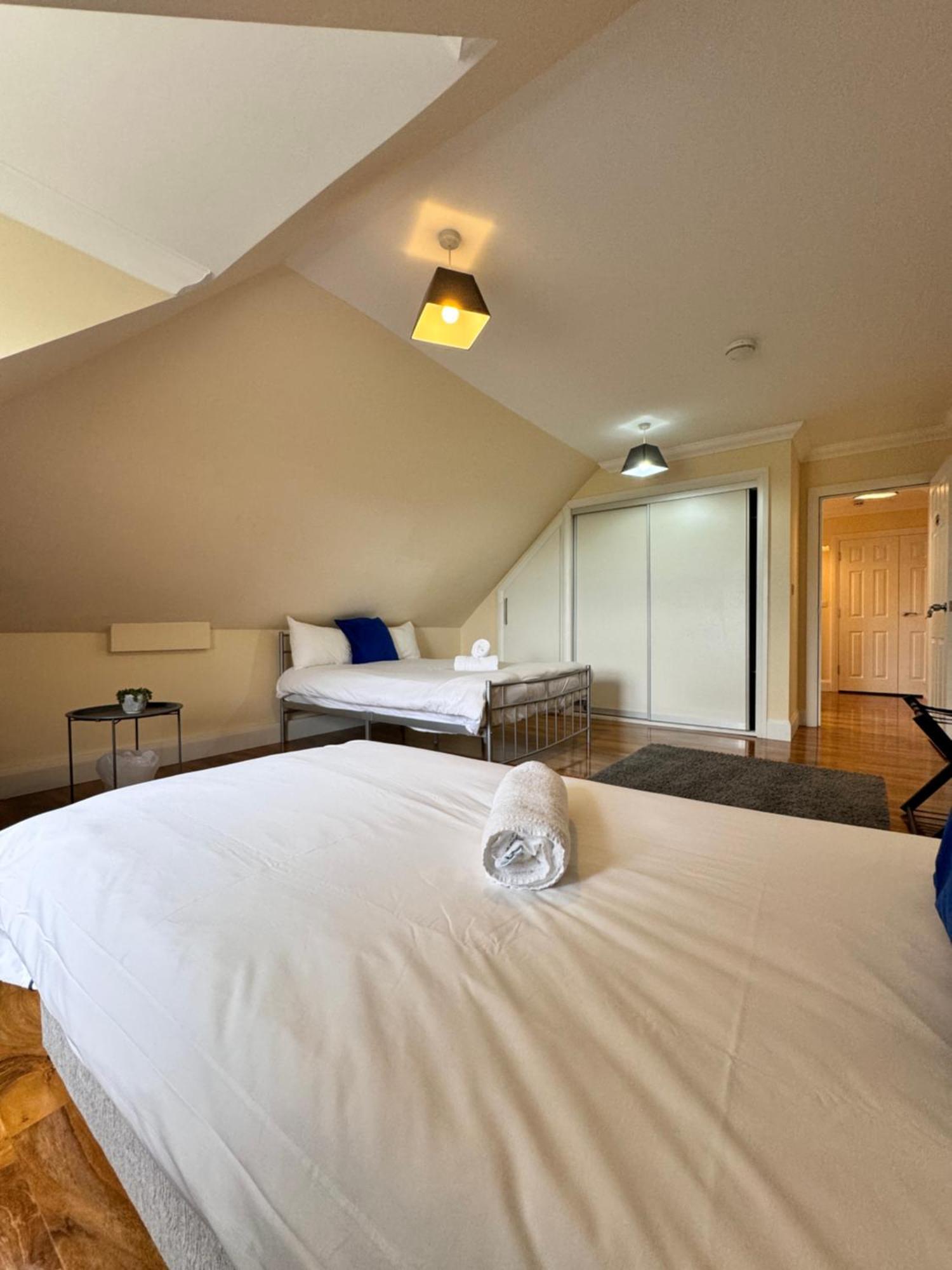 Relaxing Airport Rooms Stanwell Esterno foto
