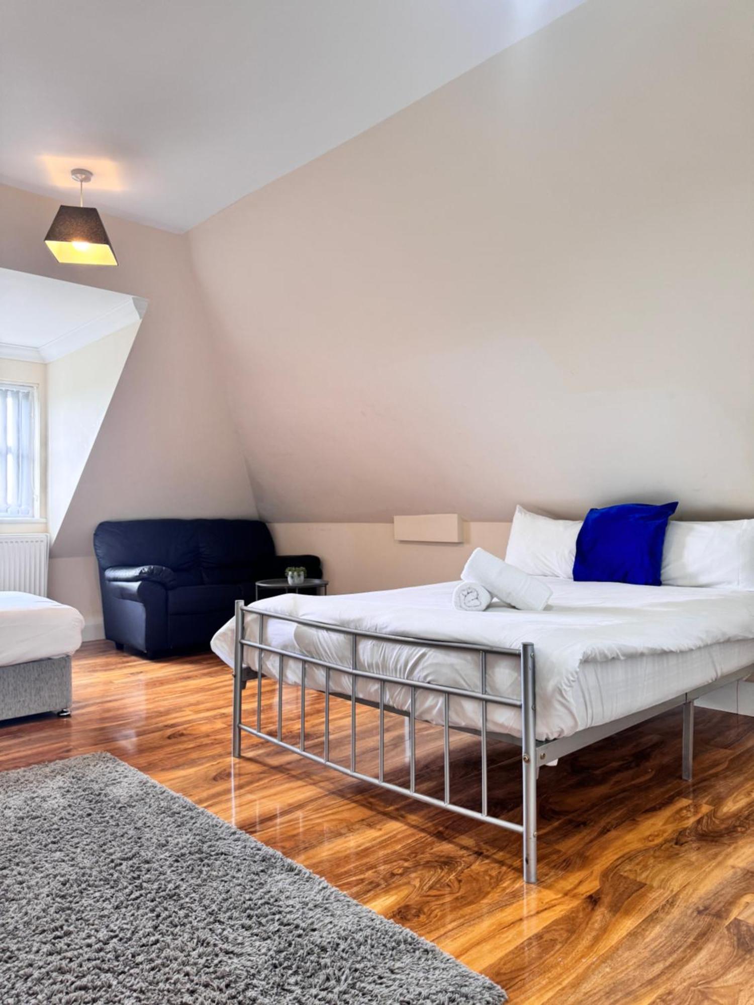 Relaxing Airport Rooms Stanwell Esterno foto