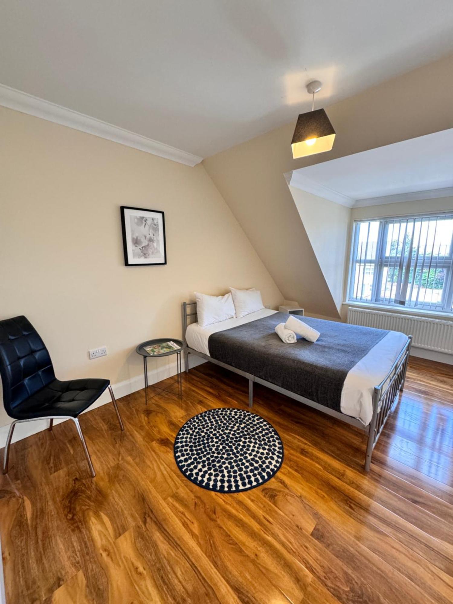 Relaxing Airport Rooms Stanwell Esterno foto